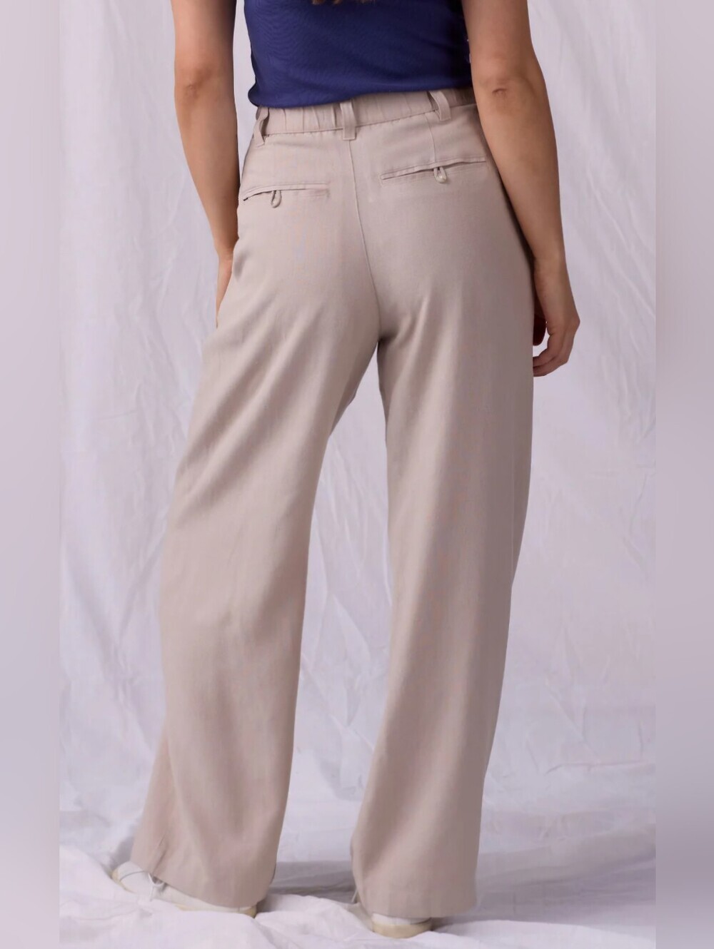 The Normal Brand Leukos Linen-Blend Trouser in Sandstone - Picture 2 of 7